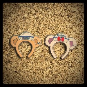 2 Disney Hidden Mickey Ears pins Duffy ShellieMay